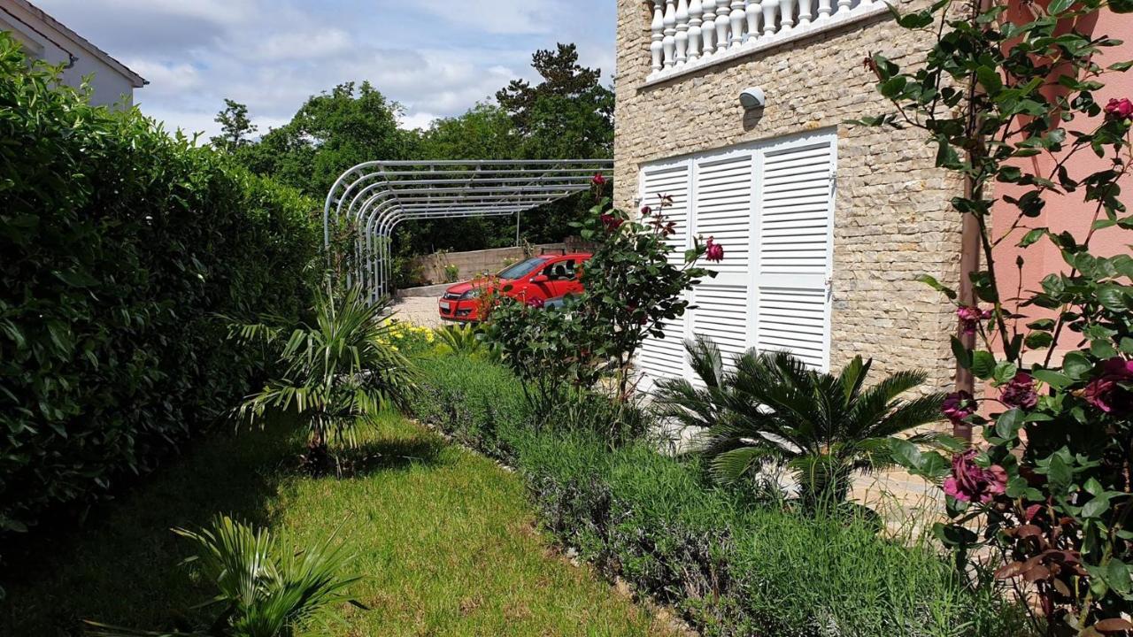 Apartments Jela Sveti Vid-Miholjice Kültér fotó