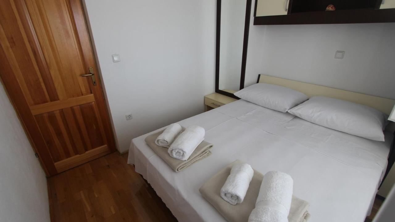 Apartments Jela Sveti Vid-Miholjice Kültér fotó