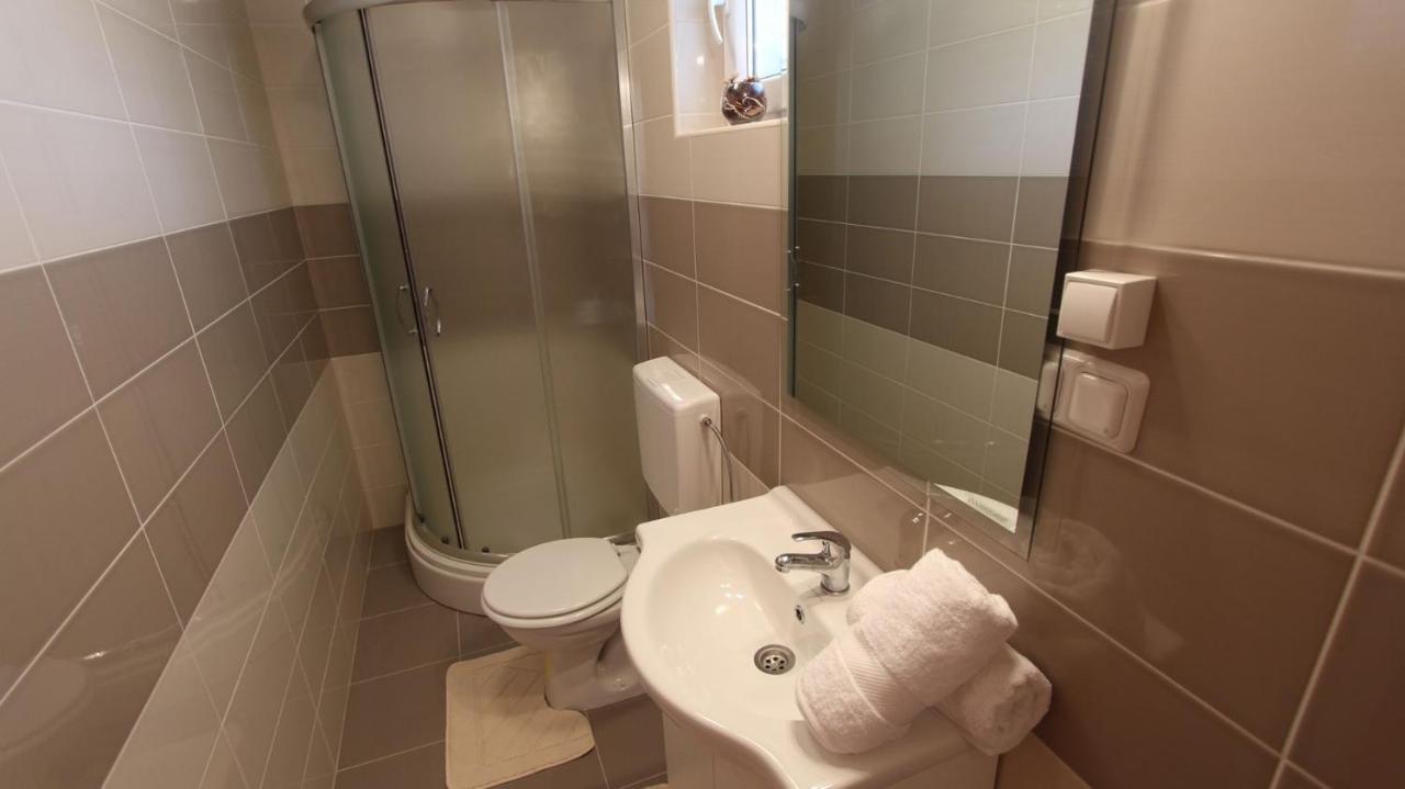 Apartments Jela Sveti Vid-Miholjice Kültér fotó