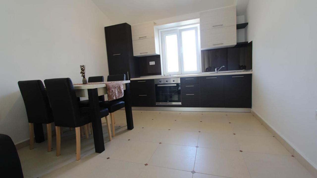 Apartments Jela Sveti Vid-Miholjice Kültér fotó