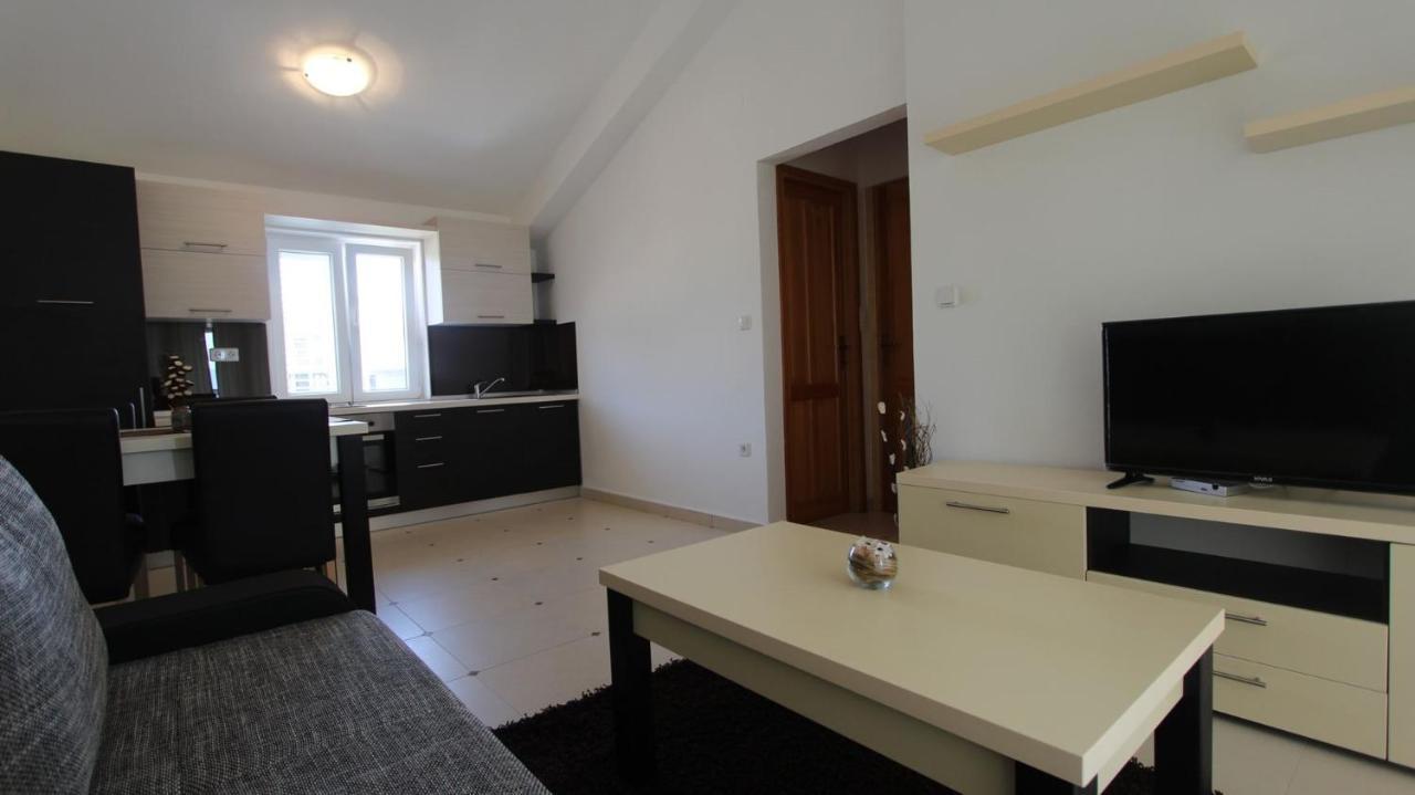 Apartments Jela Sveti Vid-Miholjice Kültér fotó